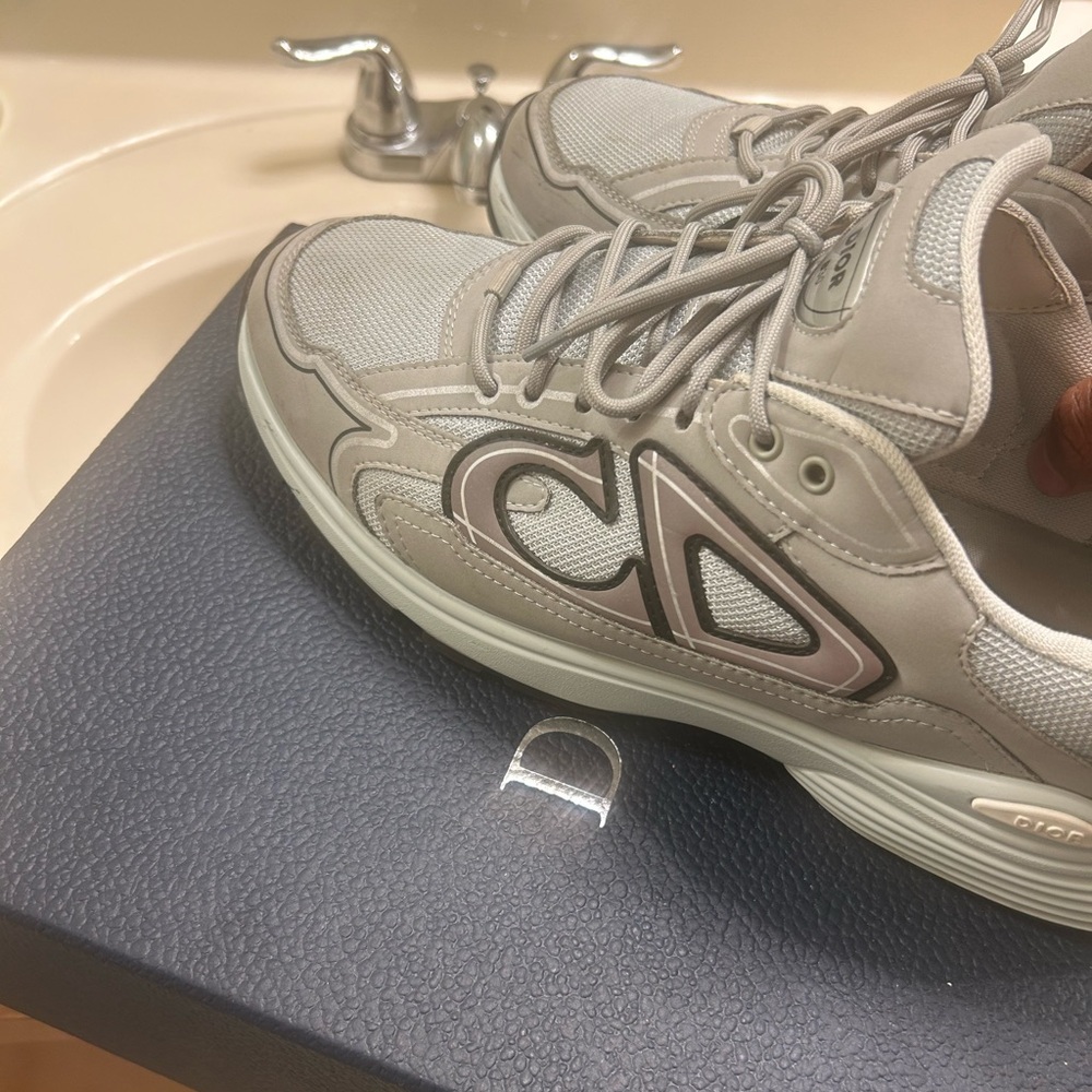 Dior b30